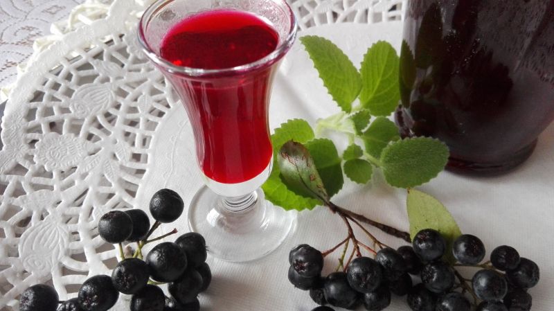 Nalewka z aronii