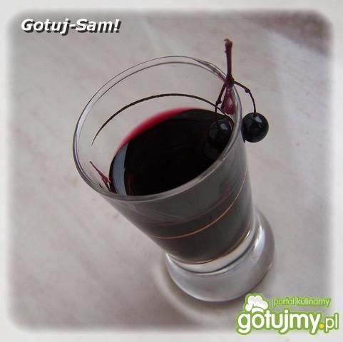 Nalewka z czarnego bzu Nalewka z czarnego bzu