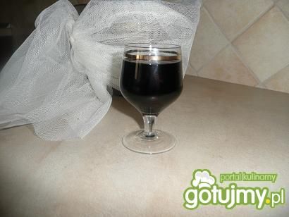 Nalewka z czarnego bzu Nalewka z czarnego bzu