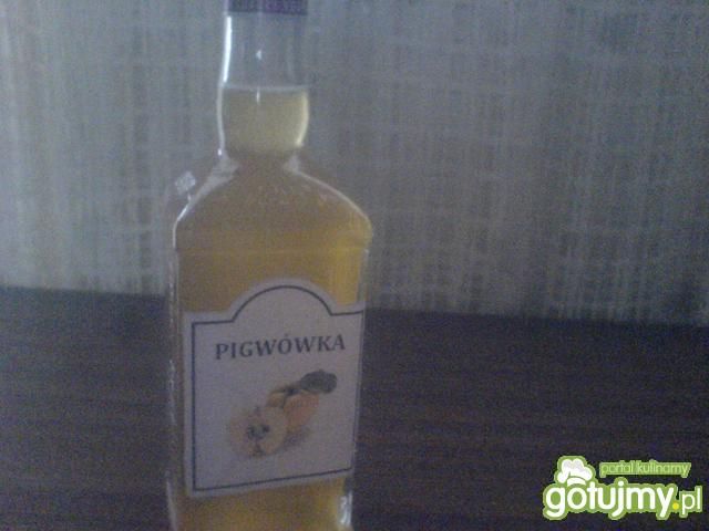 Nalewka z pigwy Nalewka z pigwy