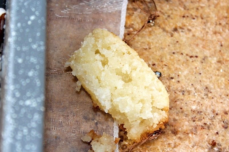 Namoura - arabskie ciasto z kaszy manny i kokosa