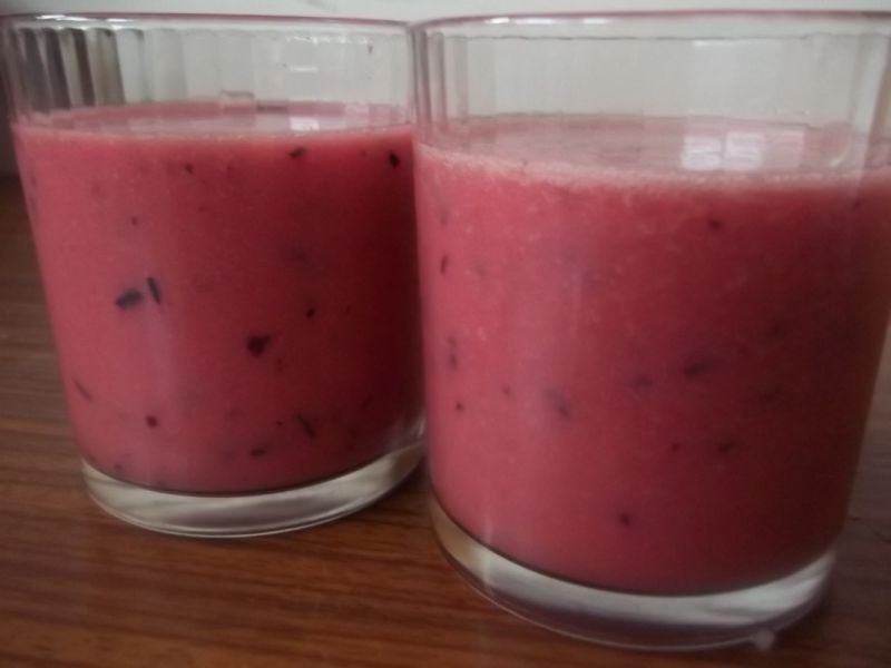 Napój arbuzowy z imbirem