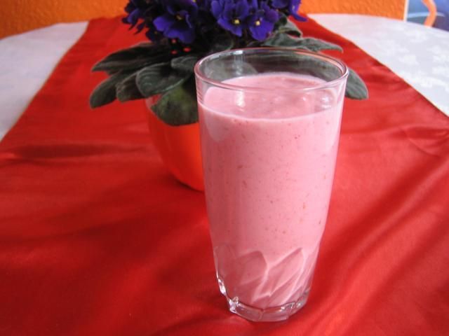 Napoj malinowo-bananowy