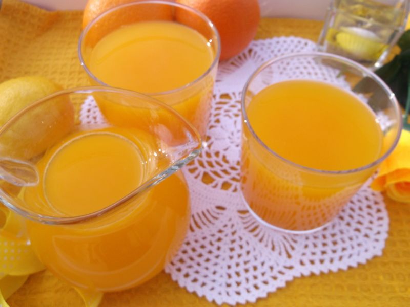 Napój marchewkowo-pomarańczowy Napój marchewkowo-pomarańczowy