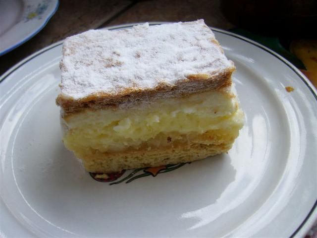 Napoleonka z ananasem i śmietaną Napoleonka z ananasem i śmietaną