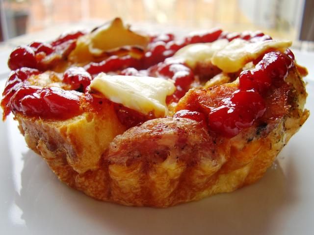 Niedzielne śniadanie – z białą kiełbasą. Niedzielne śniadanie – z białą kiełbasą.