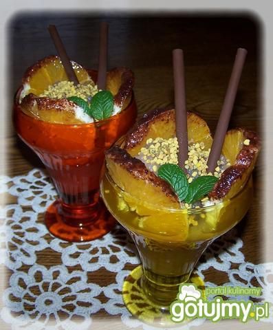 Niedzielny deser pomarańczowy. Niedzielny deser pomarańczowy.