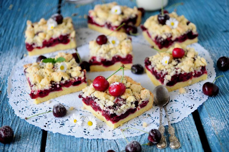 Niezawodny kruchy z czereśniami