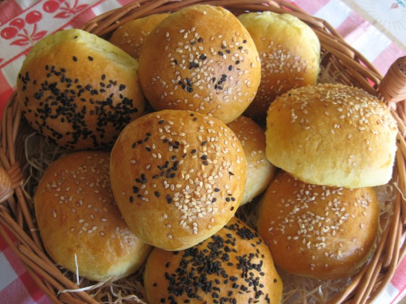 Nocne bułki pszenne z kaszą jaglaną