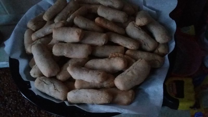 Norweskie kruche ciasteczka kransekake. Norweskie kruche ciasteczka kransekake.