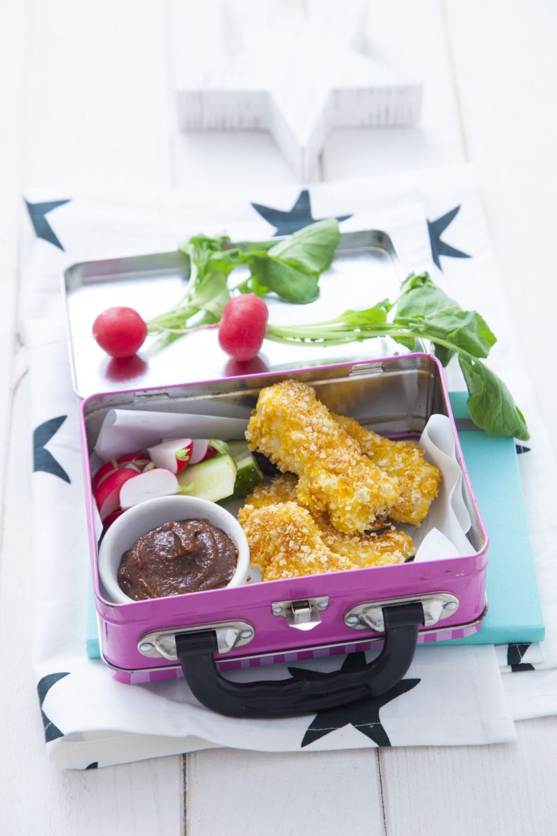 Nuggetsy rybne z sosem ze śliwki kalifornijskiej