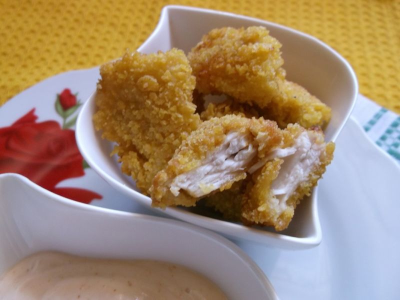 Nuggetsy w kukurydzianych płatkach Nuggetsy w kukurydzianych płatkach