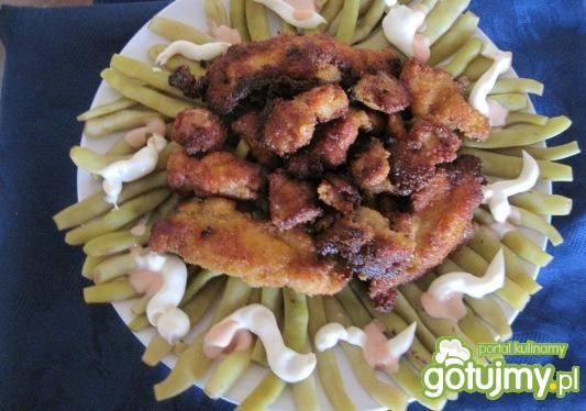 Nuggetsy z indyka z fasolką szparagową Nuggetsy z indyka z fasolką szparagową