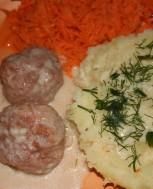 Obiadek z sosem chrzanowym