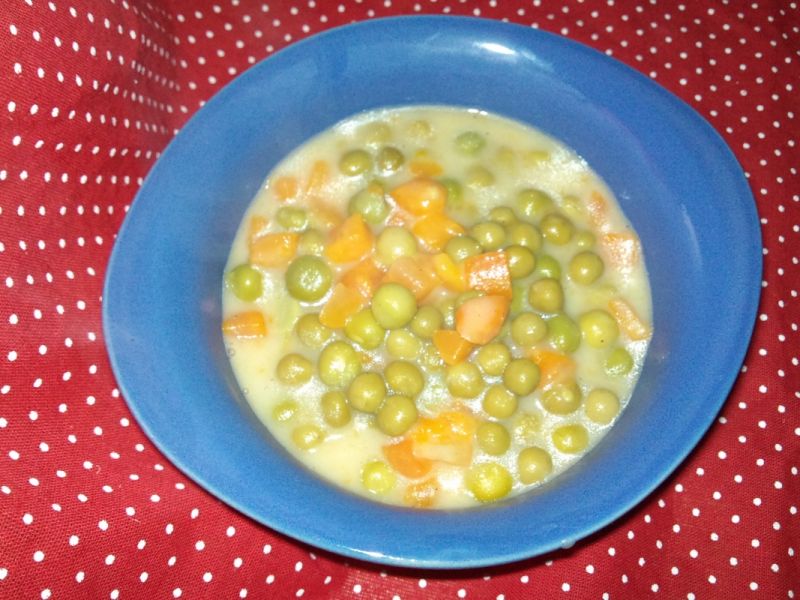 Obiadowa marchewka z groszkiem