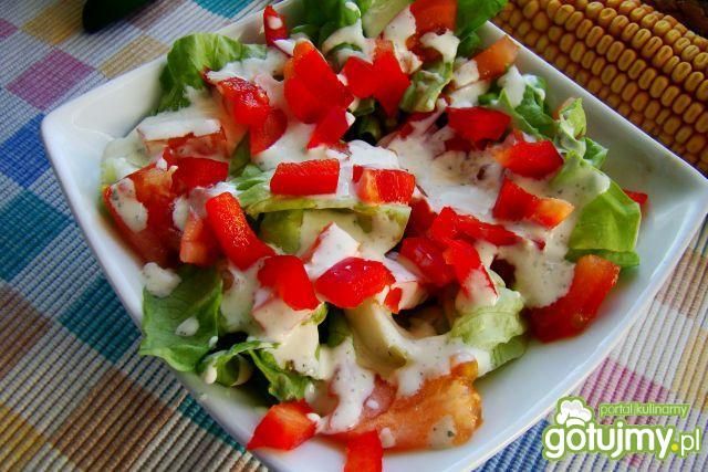 Obiadowa sałatka z jogurtem kozim  Obiadowa sałatka z jogurtem kozim