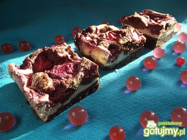 Obłędne sernikobrownie z truskawkami