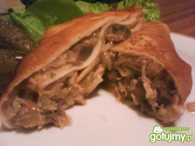 Obsmażane naleśniki z bigosem : )