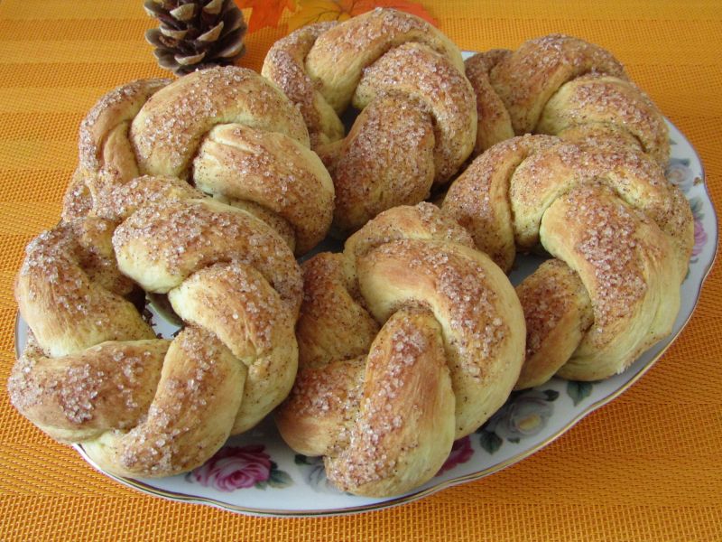 Obwarzanki cynamonowe Obwarzanki cynamonowe