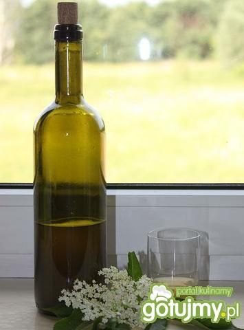 Ocet z kwiatów bzu czarnego Ocet z kwiatów bzu czarnego