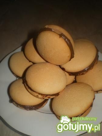 Oczka z kremem czekoladowym Oczka z kremem czekoladowym