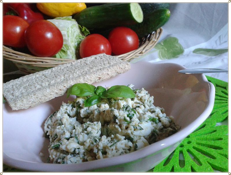 Odchudzona pasta jajeczno-ziołowa