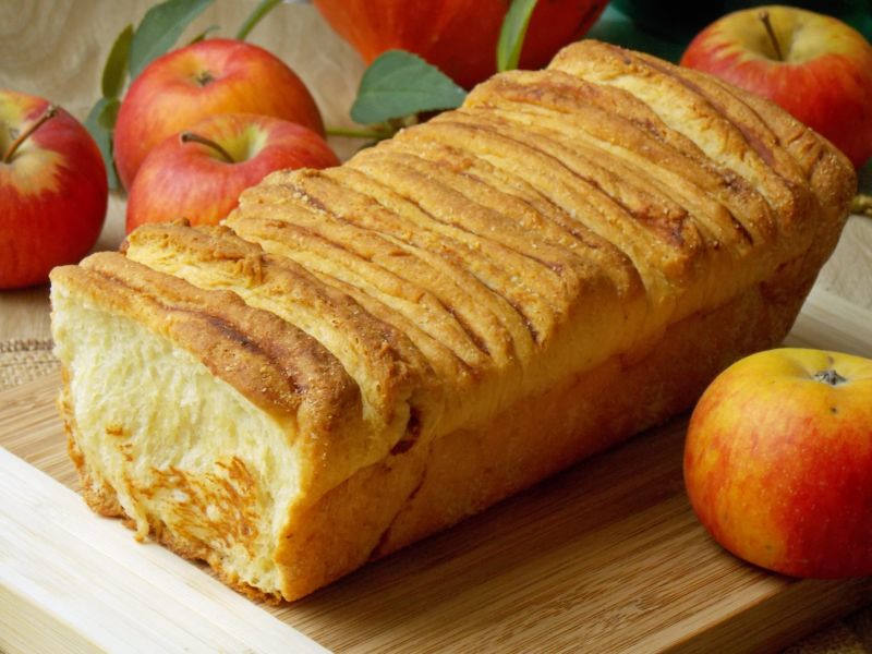 Odrywana drożdżówka z pigwowcem Odrywana drożdżówka z pigwowcem