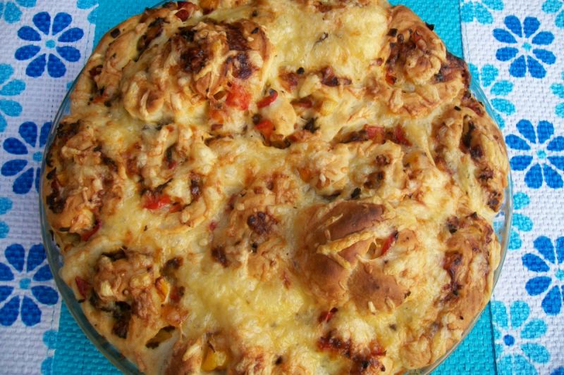 Odrywana (ślimaczkowa) pizza Odrywana (ślimaczkowa) pizza