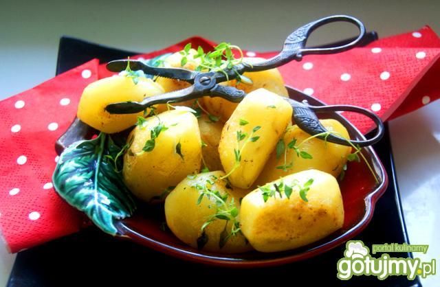Odsmażane ziemniaki z nutka tymianku Odsmażane ziemniaki z nutka tymianku