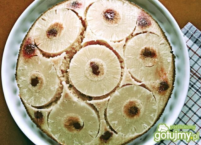 Odwrócone ciasto ananasowe  Odwrócone ciasto ananasowe