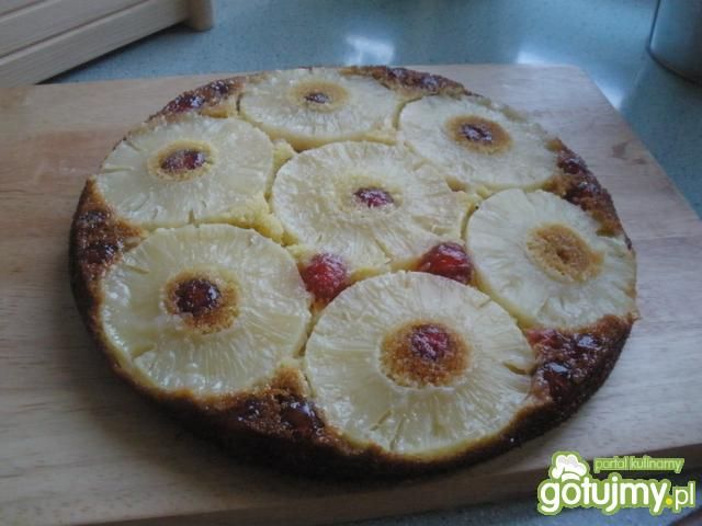 Odwrócone ciasto z ananasem Odwrócone ciasto z ananasem