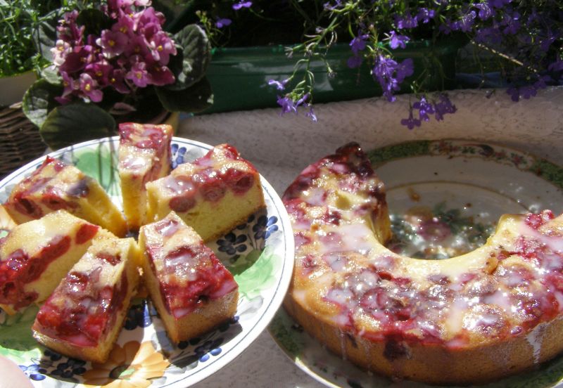 Odwrócone ciasto z wiśniami