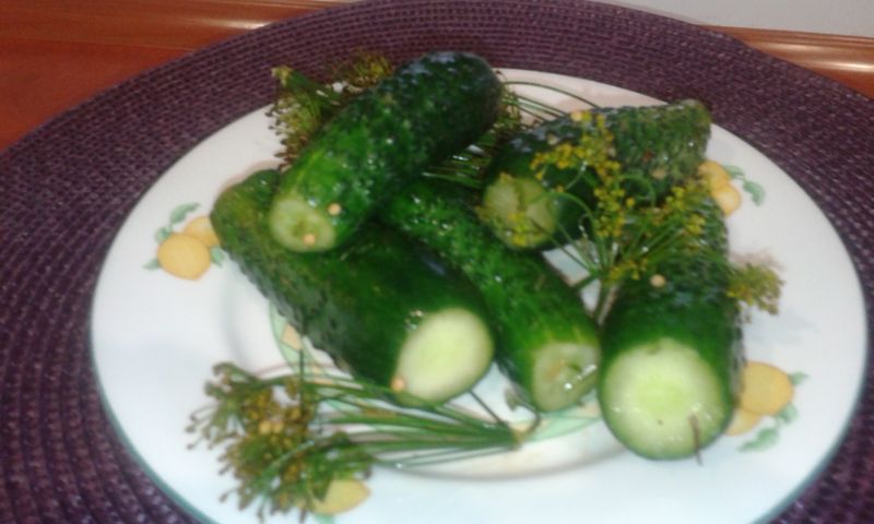 Ogórki kiszone na sucho Ogórki kiszone na sucho