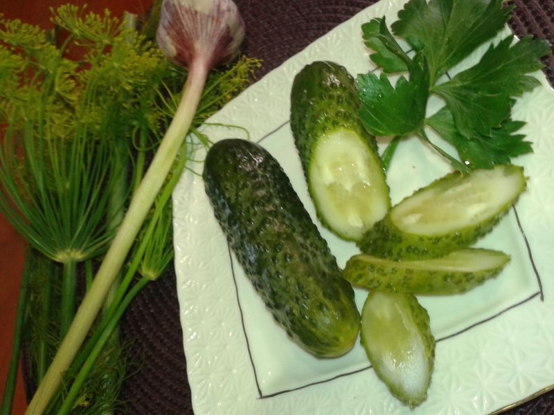 Ogórki małosolne