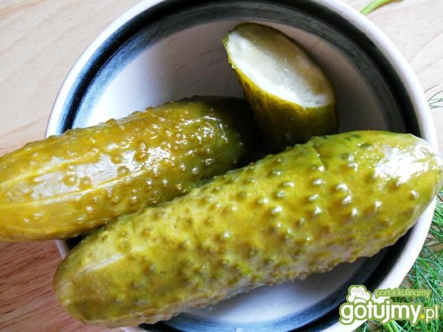 Ogórki małosolne z chrzanem