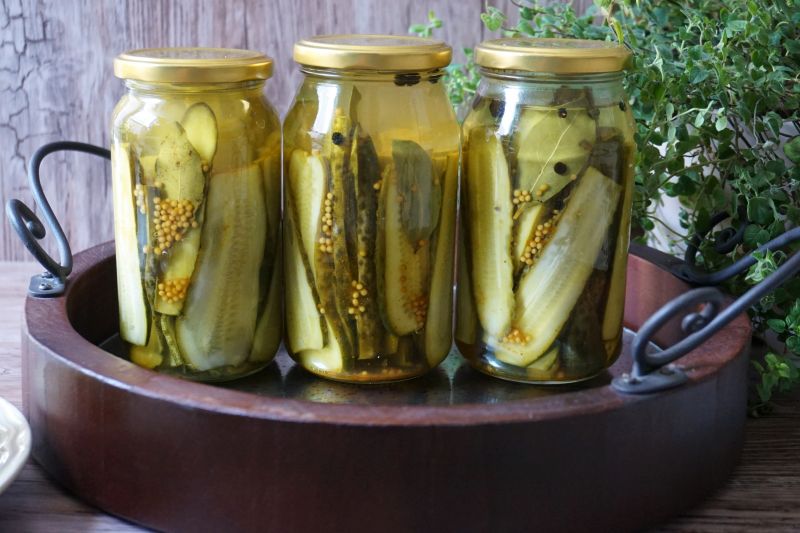 Ogórki słodko-kwaśne z curry Ogórki słodko-kwaśne z curry