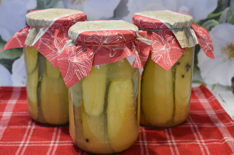 Ogórki w musztardzie Ogórki w musztardzie