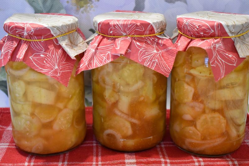 Ogórki w pieprzu ziołowym Ogórki w pieprzu ziołowym