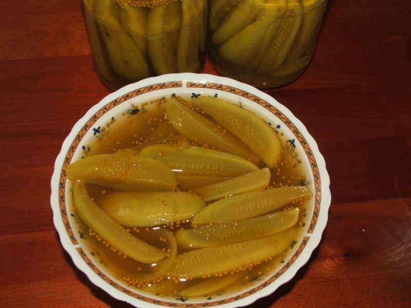 Ogórki w zalewie curry