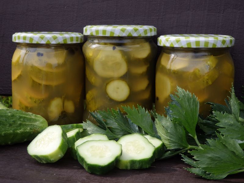 Ogórki w zalewie curry Ogórki w zalewie curry