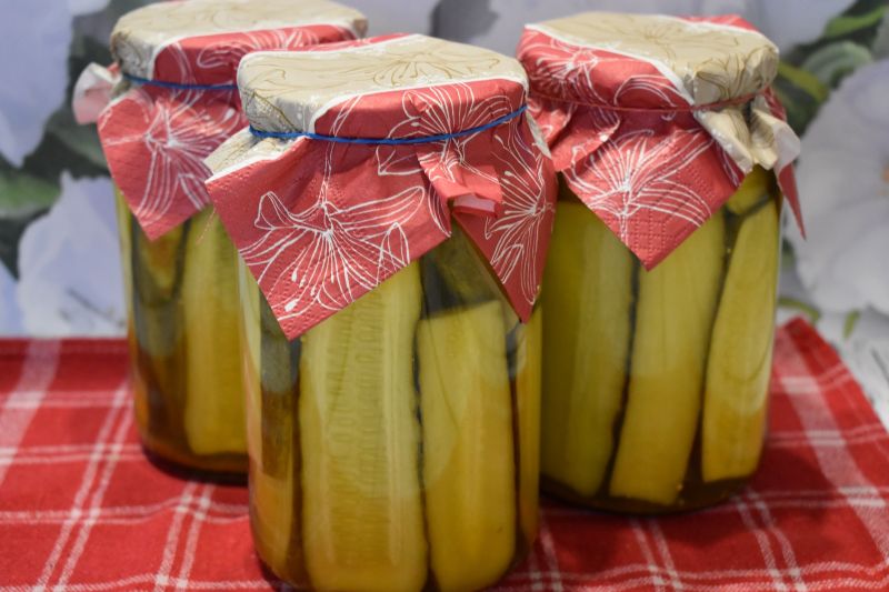 Ogórki z curry Ogórki z curry