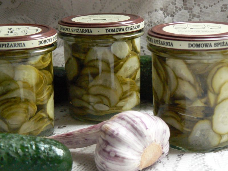 Ogórki z czosnkiem Ogórki z czosnkiem