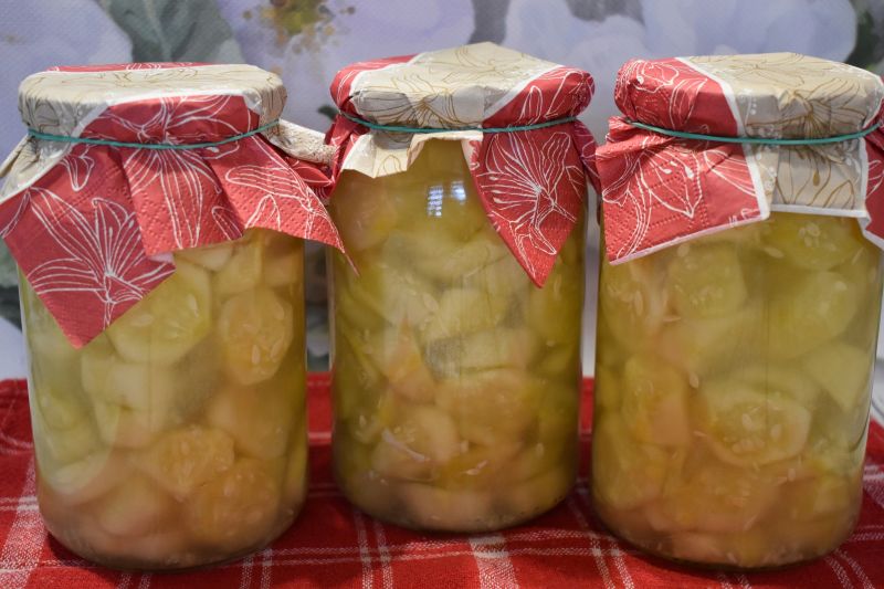 Ogórki z czosnkiem Ogórki z czosnkiem