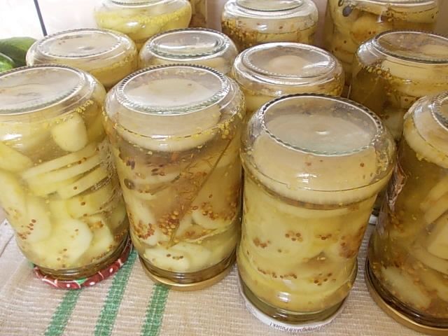 Ogórki z musztardą francuską Ogórki z musztardą francuską