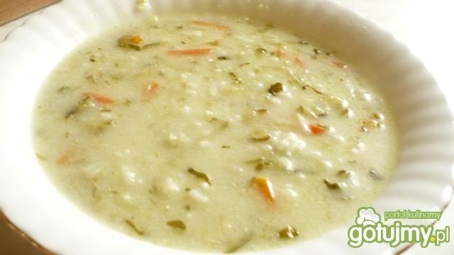 Ogórkowa na żeberkach z ryżem Ogórkowa na żeberkach z ryżem