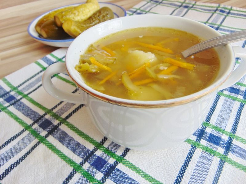 Ogórkowa z małosolnych