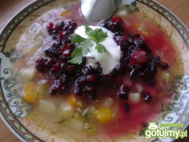 Ogórkowa z prażonym buraczkiem  Ogórkowa z prażonym buraczkiem