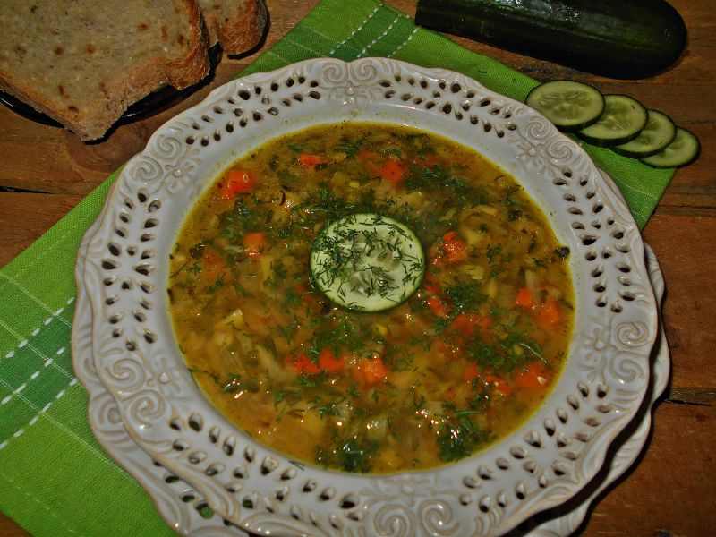 Ogórkowa ze świeżych ogórków