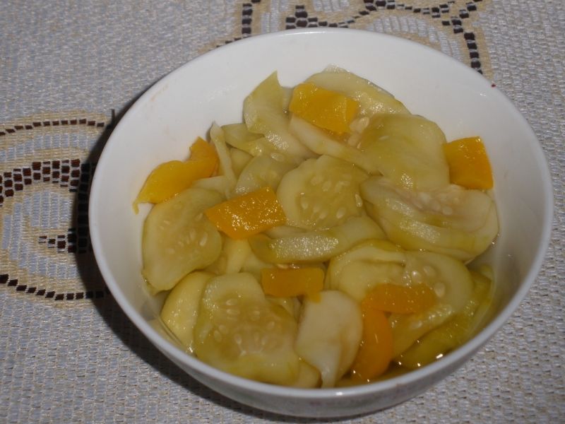 Ogórkowe talarki w miodzie