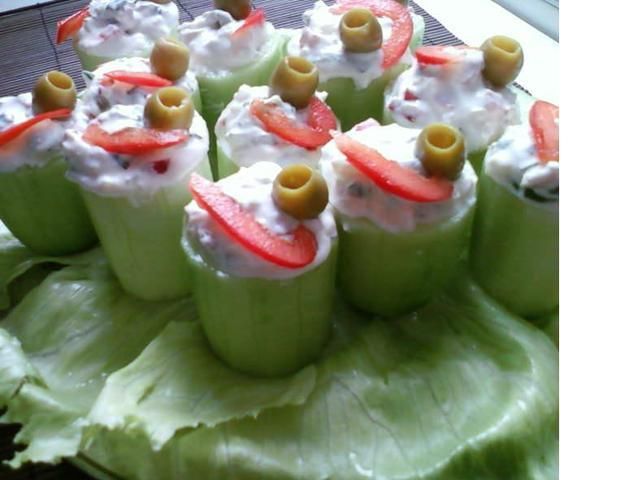 Ogórkowe wieżyczki z niespodzianką